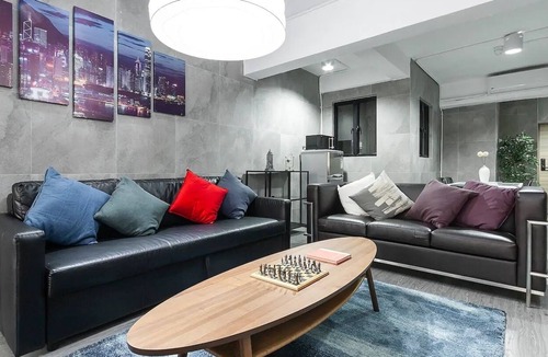 Tsim Sha Tsui Apartment | L'Escale Limited - by Maeva