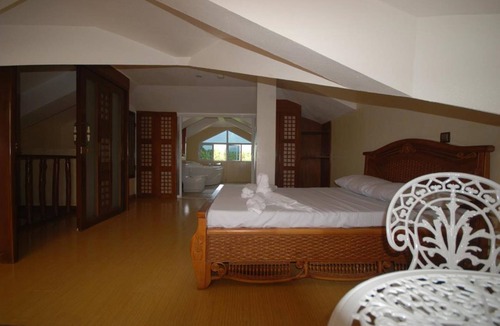 Patnongon Hotel | La Parola Orchids Beach Resort