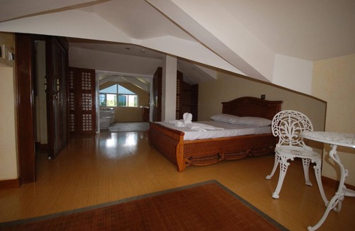 Patnongon Hotel | La Parola Orchids Beach Resort