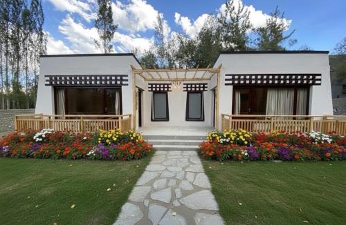 Hunder Resort | Laa Bliss