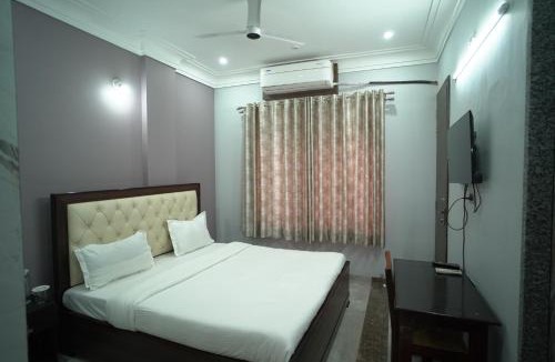 Udaipur District House | Lakeside Bliss Homestay