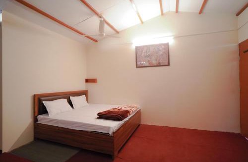 Amritpur House | lakeside huts at saikhola