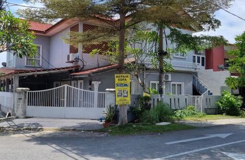 Batu Caves House | Landed Corner-Lot Townhouse Homestay GG Greenwood Gombak