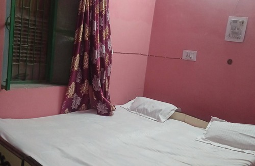 Faizabad House | Large bedroom