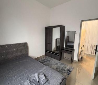Puchong Apartment | LBS Skylake Residence - TheMalaikaHomestay