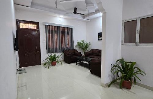Jabalpur Apartment | Leela home stay -Jabalpur - Luxury 2BHK apartment-N2