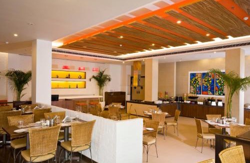 Kaushambi Hotel | Lemon Tree Hotel, East Delhi Mall, Kaushambi