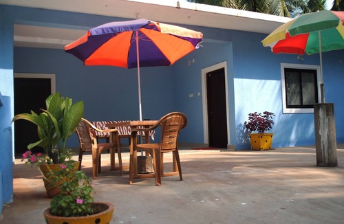 Calangute House | LEMONDROP TWIN BEDDED ROOM with open terrace