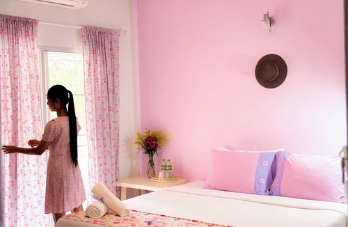Khuekkhak Hotel | Les Fleurs