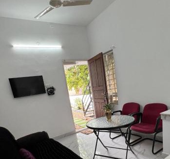 Onamthuruth House | Little Chandhana Guest House