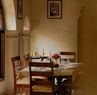 Bhindar House | Live Like Royalty 446-Year-Old Stay 7BR -Homeyhuts