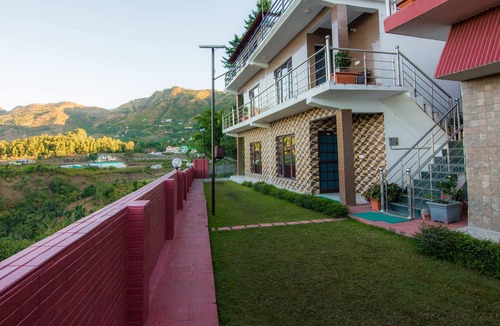 Naukuchiyatal Villa | LivingStone Lake View Resort 3 Bedroom Villa