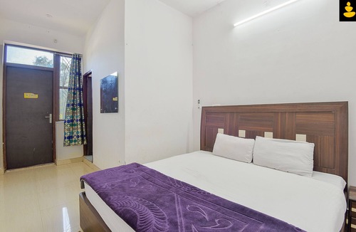Jhajra Hotel | Livingstone The Village Hotel Dehradun Standard Room for Group