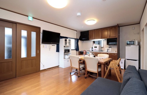 Shijo Cottage | LJ INN ShijoOmiya Hanare Single-story detached house in the center of Kyoto City.