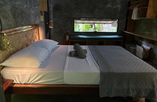 Burgos House | LOA Stay