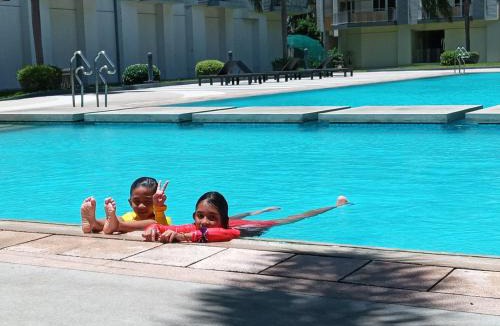 San Dionisio Apartment | Lovely Condo 2-BR w/balcony in SM-Sucat, Paranaque