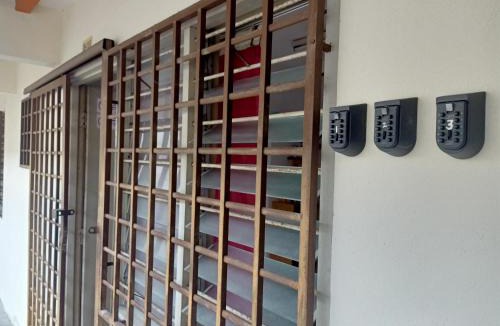 Batu House | Low Budget Economy SingleBed Bedroom in Aman Puri, Kepong