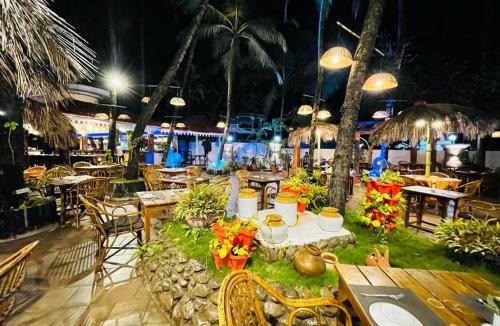 Cavelossim Hotel | Lucianas Beach Resort