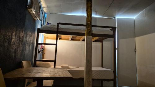 San Francisco Hostel | Lucy's Diner Hostel Cafe