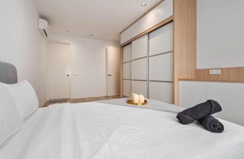 Tropicana Apartment | Lumi Tropicana-Luxury-3Bedroom-Golf View-8pax