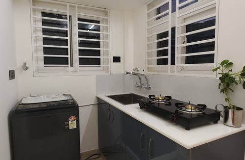 Peroorkada Apartment | Lumirefresh-Hridyam Couple-friendly Bathtub Luxury