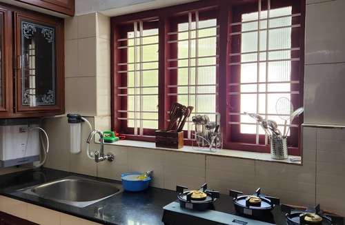 Maradu House | Lush green 4BHK Fully furnished house with AC in master bedroom, hot water