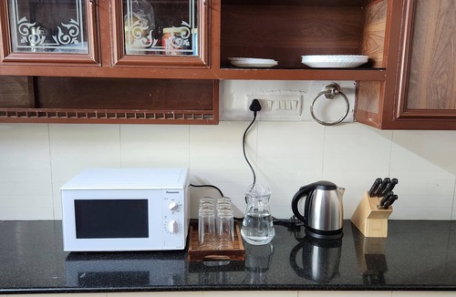 Maradu House | Lush green 4BHK Fully furnished house with AC in master bedroom, hot water