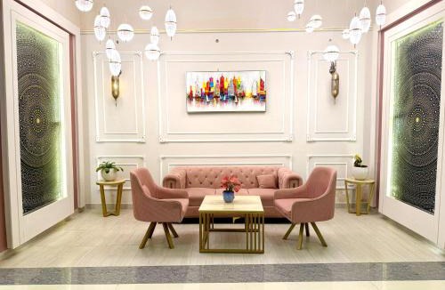 Noida Apartment | Luxe Haven - A luxury retreat