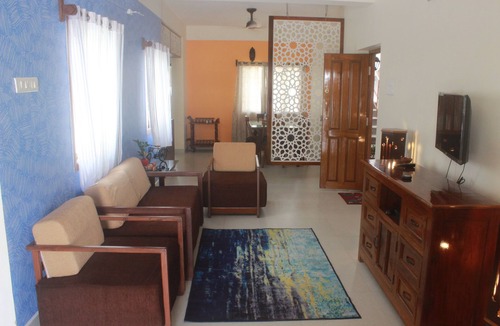 Kalapettai Apartment | Luxurious 3 BHK apartment in french quarter close to promenade beach(6 guests)