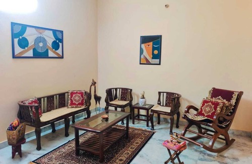 Vaishali Nagar Apartment | Luxurious 3 BHK Independent Urban Retreat Homestay