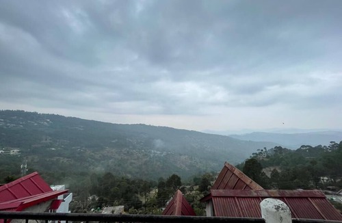 Majkhali House | Luxurious 7BHK Bungalow @ Ranikhet by Planacation