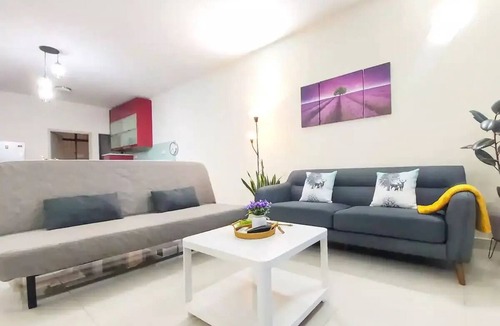 Puchong Apartment | Luxury Apt O Near Sunway w/AtariGames @SetiaWalkn