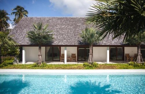 Laem Set Villa | Luxury Beachfront Villa with Staff