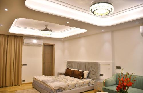 Mehdipatnam House | LuxuryHouse-3BR-Free Car & Driver-Balcony-WiFi