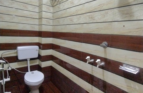 Ayodhya House | Maa Janki Homestay-Walking Distance From Ram Mandir & Saryu River.