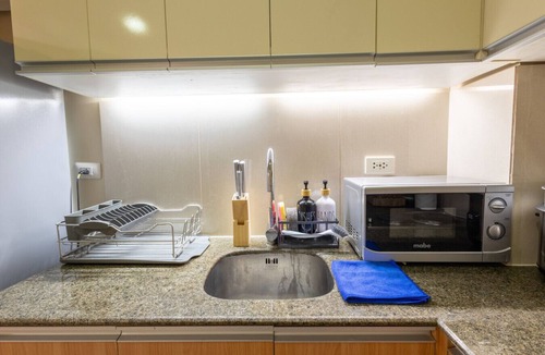 Lapu-Lapu Condo | Mactan Island Escape