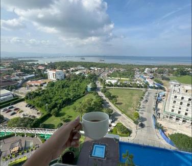 Lapu-Lapu Apartment | Mactan Newtown Condo with Pool access