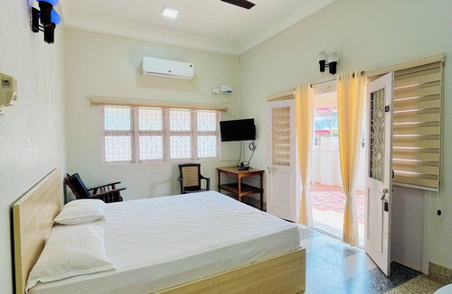 Courtallam Hostel | Maganlal Mehta Bhavan