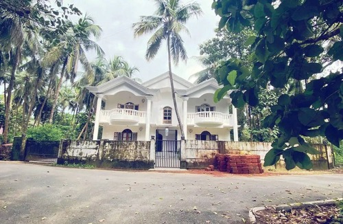Dongorim Apartment | Magnolia Serene white house!9 min walk from sunset beach