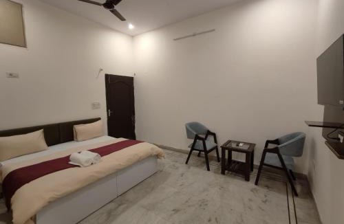 Faridabad House | Maira Retreat