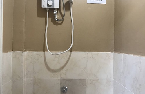 Daanbantayan House | Malapascua Budget Inn