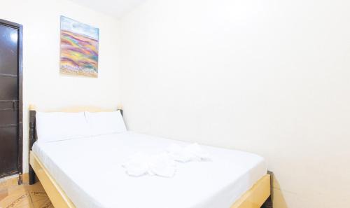 Tarlac Hotel | Maliwalo Inn Tarlac by RedDoorz
