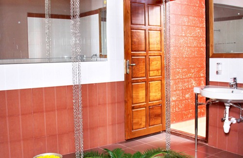 Elanthoor House | Mannaas Veedu Retreat & Spa