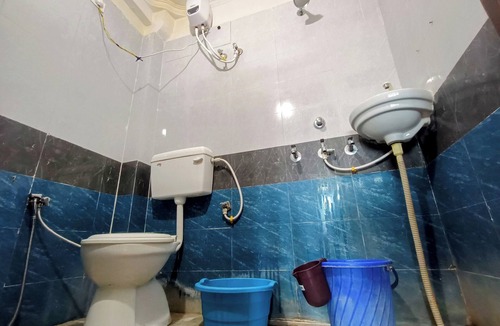 Naini Apartment | Marvelous 3-bedroom apartment with WiFi in Prayagraj