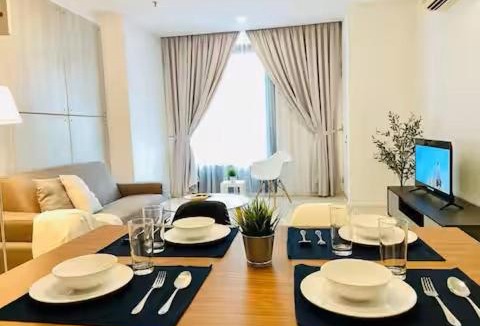Mont Kiara Apartment | Max 5pax, Muji Style Apartment Arcoris Mont Kiara