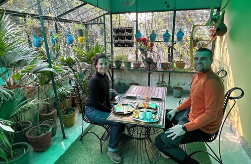Taj Ganj Bed & Breakfast | Max