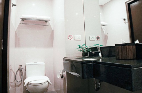 Santa Cruz Apartment | MCollection - Private Rooms in Historic Manila Chinatown