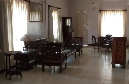 Vainguinim House | Meeting Point - Goa Holiday Home - Unit 5