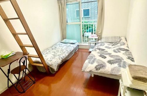 Yutenji Apartment | Meguro House close to Meguro River II