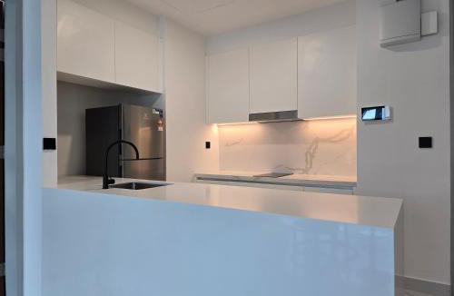 Bangsar Apartment | MidValley Bangsar Stylish Suite by DingDing